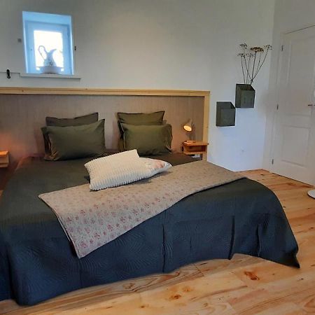 Chambres D'Hotes Domaine Les Grands Perons Herisson Luaran gambar
