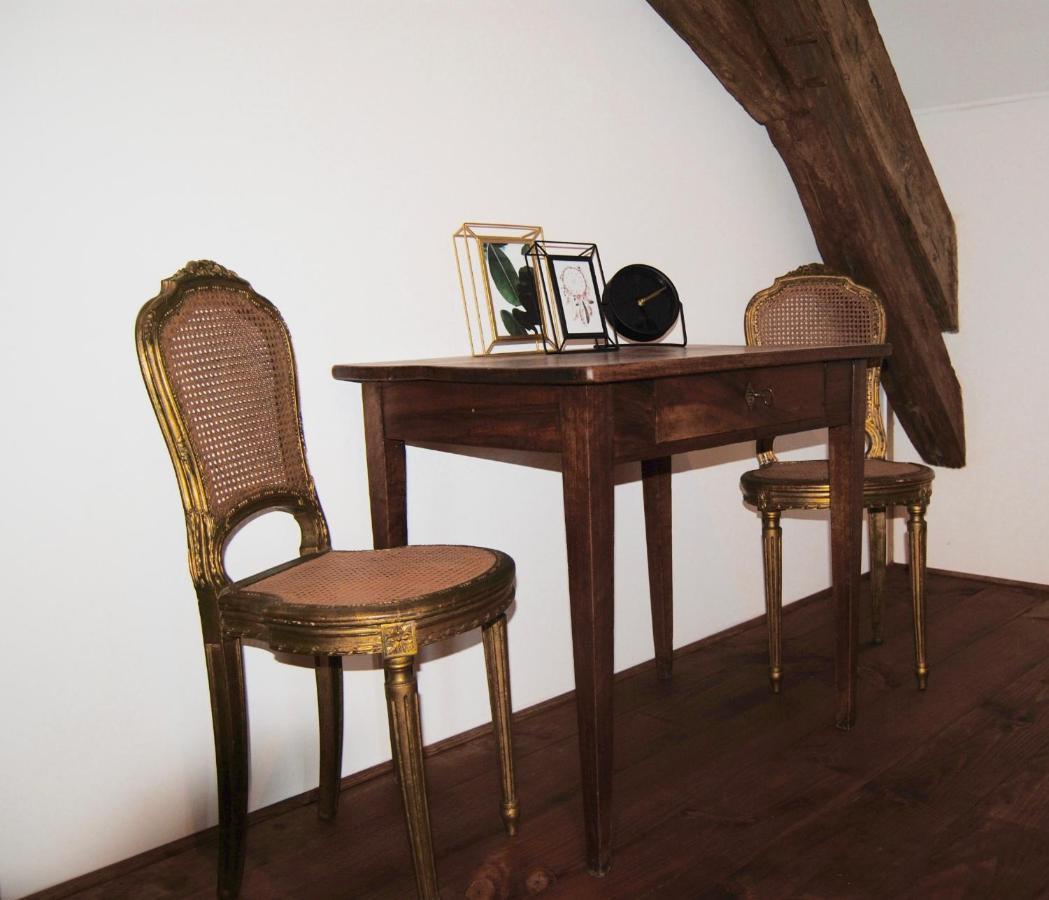 Chambres D'Hotes Domaine Les Grands Perons Herisson Luaran gambar