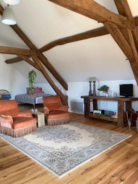Chambres D'Hotes Domaine Les Grands Perons Herisson Luaran gambar