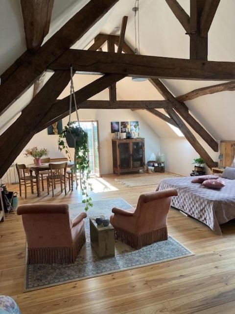Chambres D'Hotes Domaine Les Grands Perons Herisson Luaran gambar