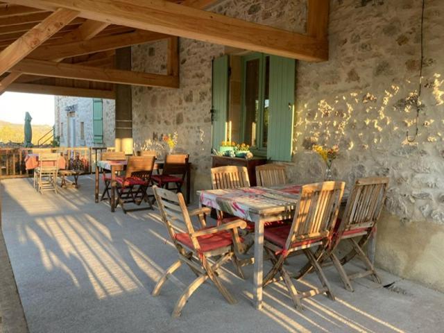 Chambres D'Hotes Domaine Les Grands Perons Herisson Luaran gambar